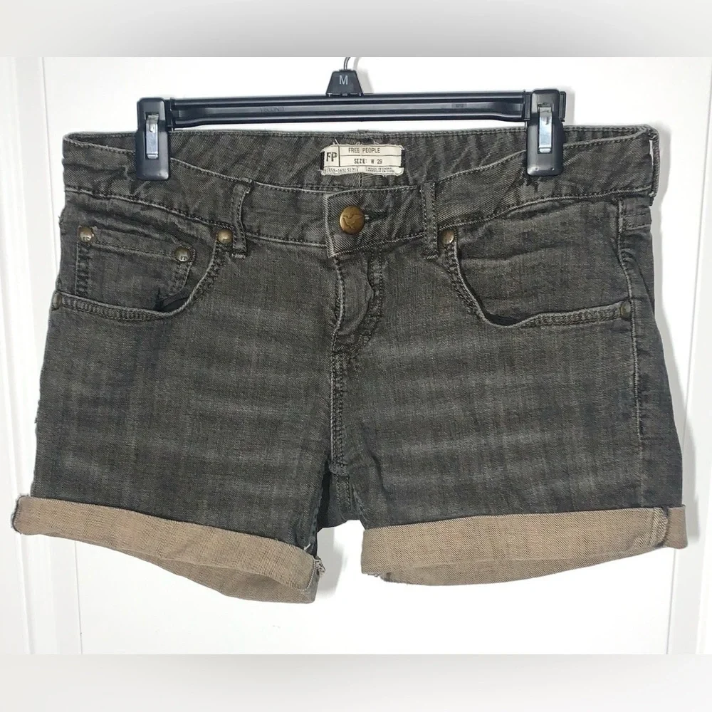 Free People grey wash denim cuffed shorts size 29
